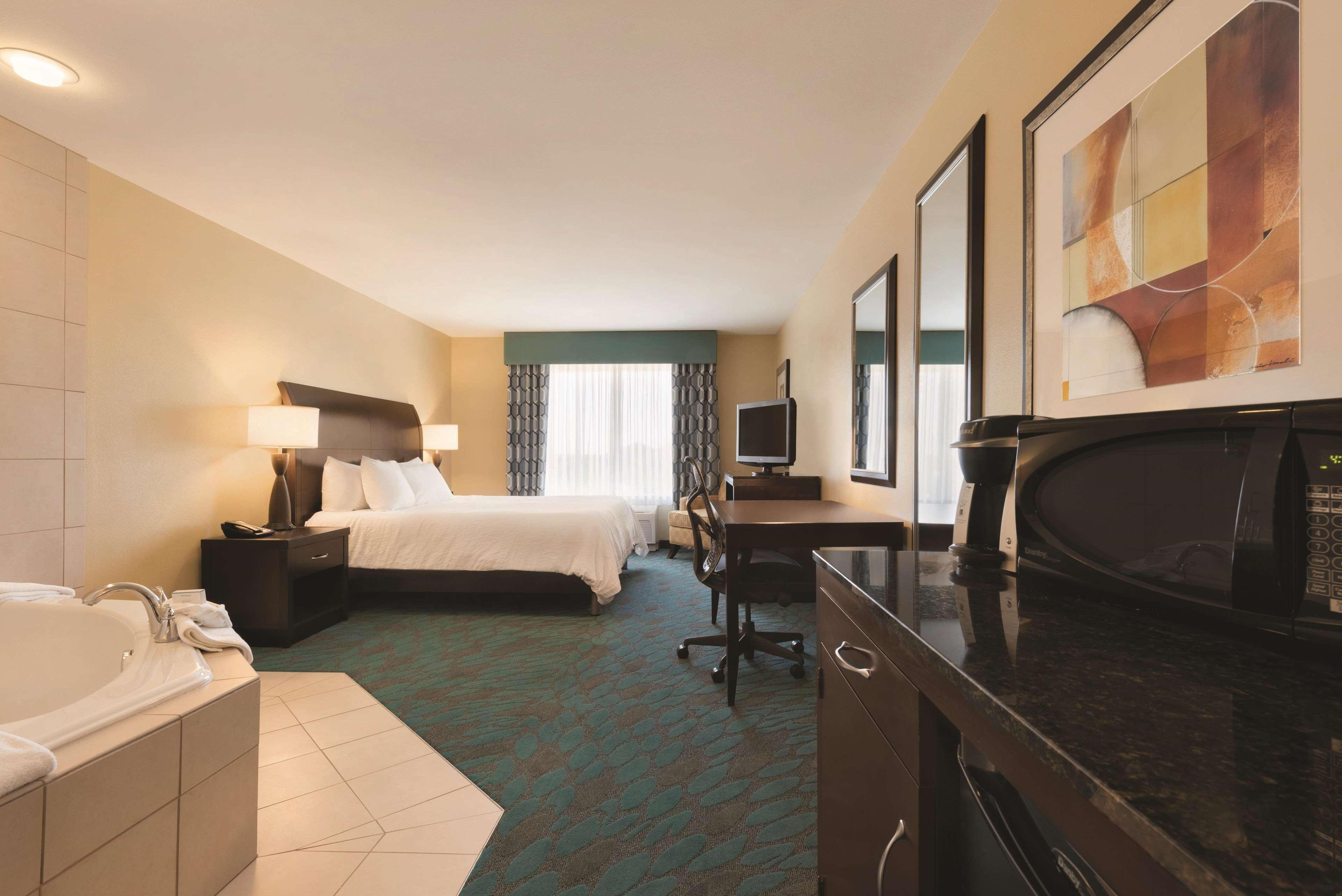 Hilton Garden Inn Fargo Buitenkant foto