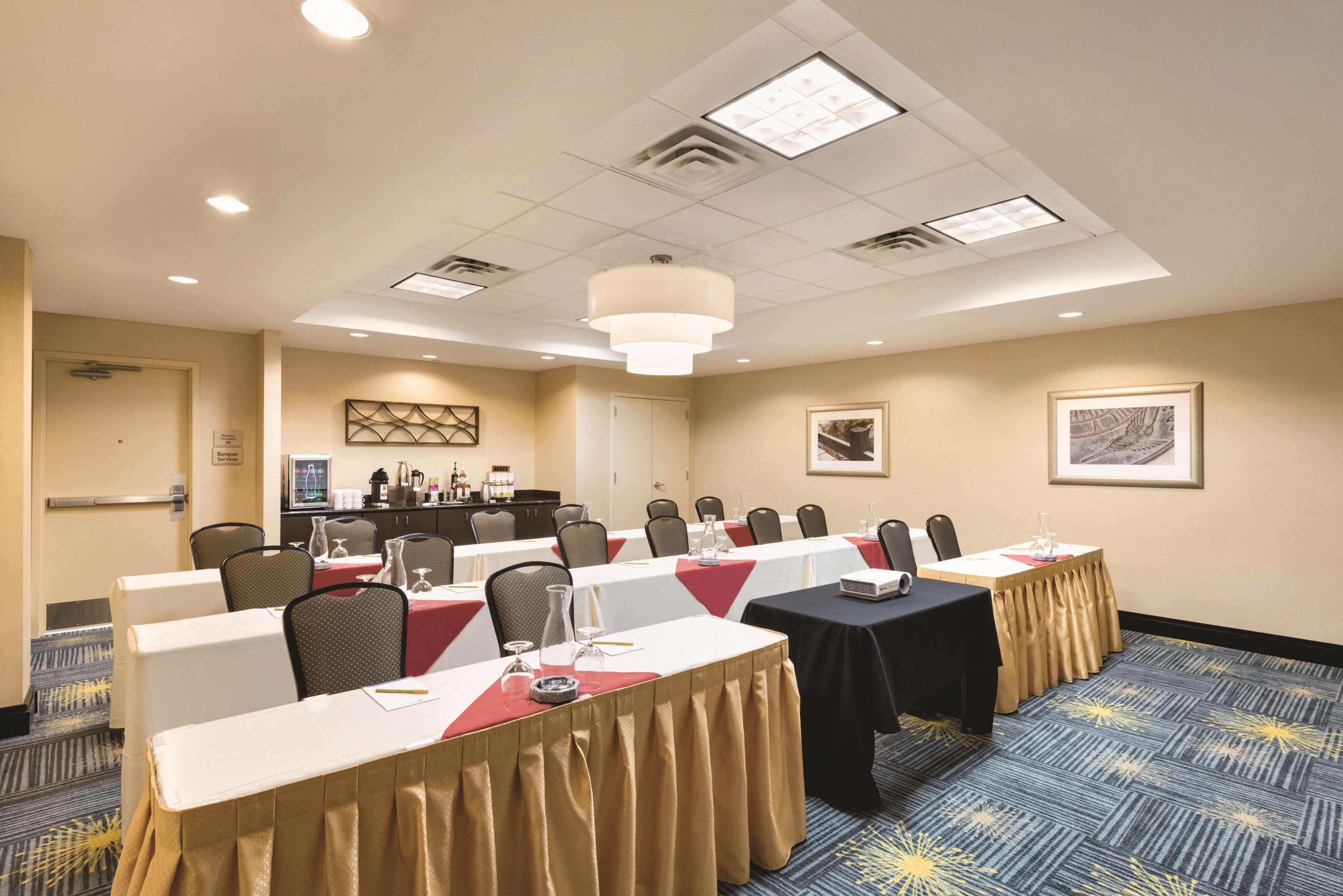 Hilton Garden Inn Fargo Buitenkant foto